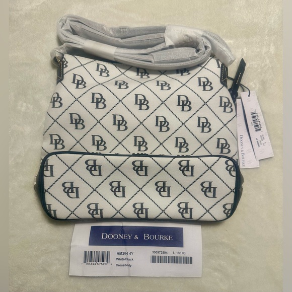 Dooney & Bourke Maxi Quilt Signature Crossbody Bag - final offer - Picture 2 of 9